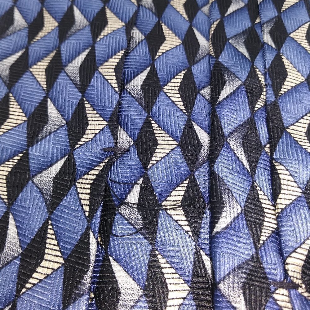 Chez Roffe Tie - Picture 9 of 9